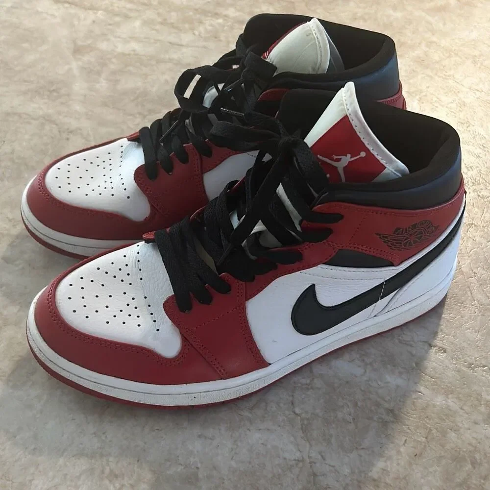 JORDANS Size 7